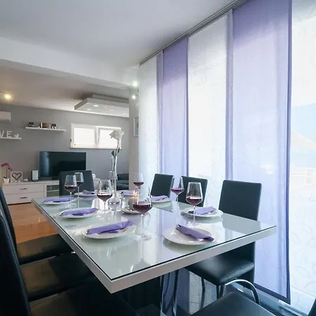 Roko بيت للعطل Kučine
