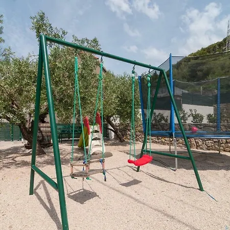 بيت للعطل Roko Kučine